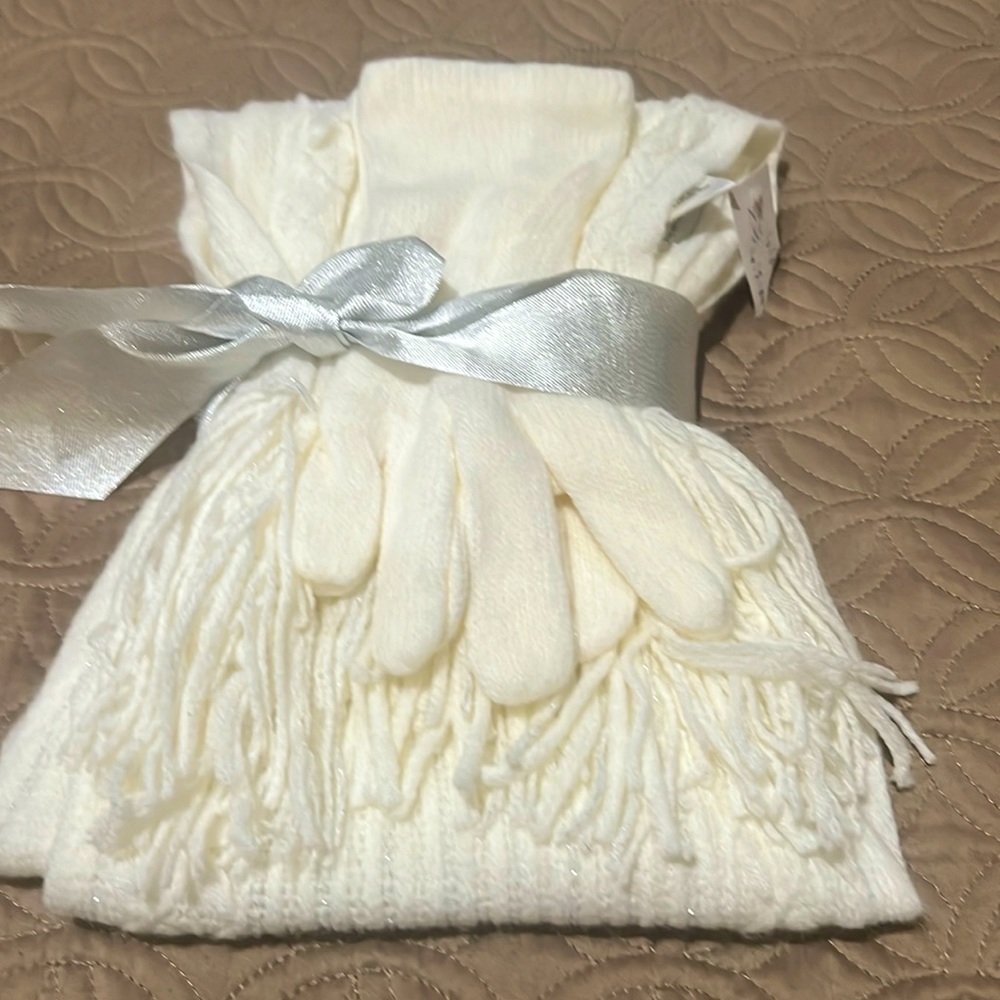 scarf and glove set